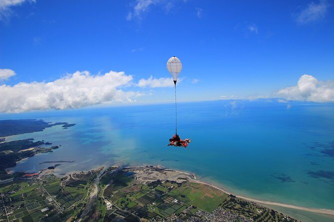 10,000ft Skydive over Abel Tasman with NZ's Most Epic Scenery - What the 2-hour experience feels like on the day