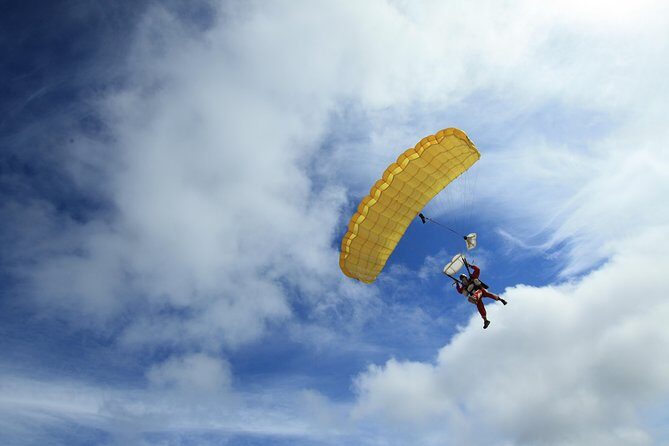 10,000ft Skydive over Abel Tasman with NZ's Most Epic Scenery - Small group size (max nine) and why it matters