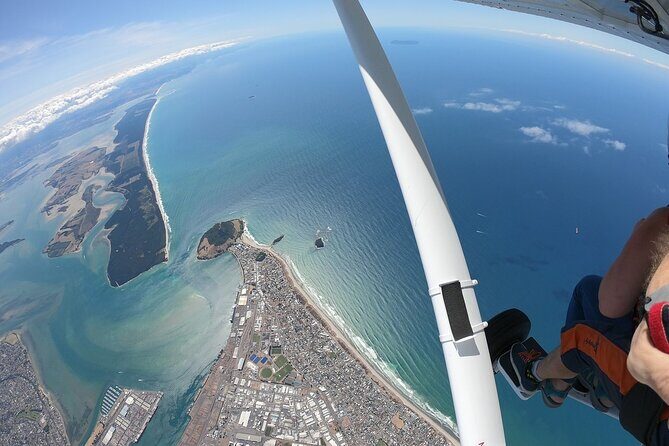 15,000ft Tandem Skydive in Tauranga - Bay of Plenty - 15,000ft in Tauranga: why this jump feels so worthwhile