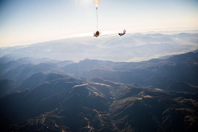 18,000ft Tandem Skydive over Abel Tasman - The 18,000-Foot Angle: Why This Jump Is About the Views First