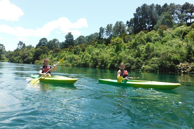 2-Hour Waikato River Guided Kayak Trip from Taupo - Gear included: what that means for you in real life