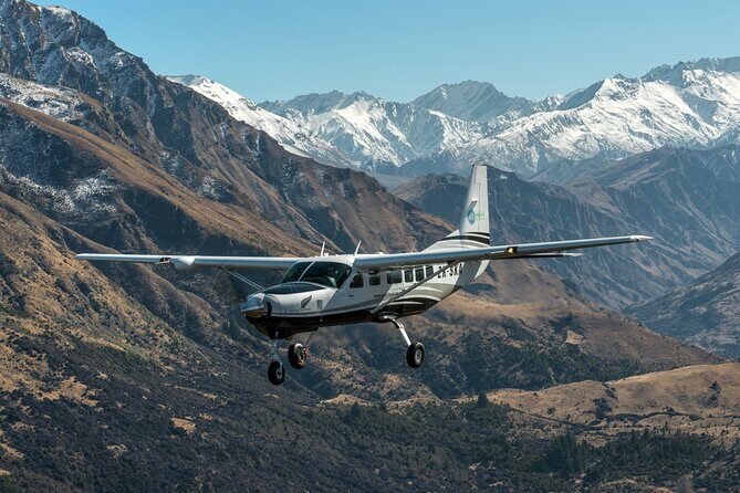 20 minute Queenstown Scenic Flight - Coronet Peak, the Shotover River, and Moke Lake