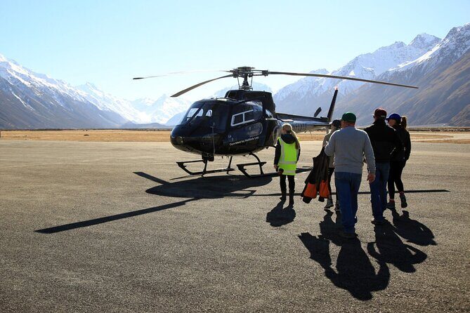 25-Minute Helicopter flight including an alpine landing - A 25-Minute Alpine Landing Over Aoraki Mt Cook: What You Actually Get