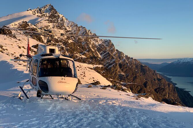 25-Minute Remarkables Helicopter Tour from Queenstown - Remarkables Ski Area Landing: Snow-Scuffed Photos at 5,000 Feet