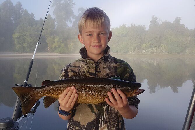 3-Hour Fishing Charter Experience at Franz Josef Glacier - Techniques on the Water: Trolling, Harling, and Spinning