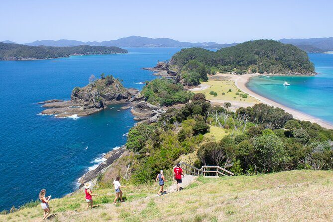 3 Hours // Hole in the Rock Cruise & Bay of Islands Tour - Price and value: is $89.98 a fair deal for Hole in the Rock?