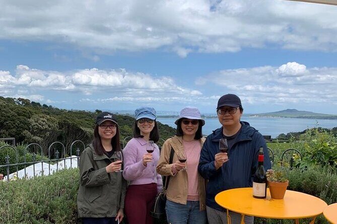 4.5-Hour Scenic Wine Tour with Private Guide & Up to 12 Tastings - Final Vineyard Flex: Stoneridge, Kennedy Point, or Postage Stamp
