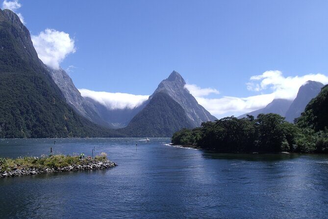 4-Day Great Southern Island Circle Tour from Christchurch - Price and Logistics: Does $1,238 Per Person Make Sense?