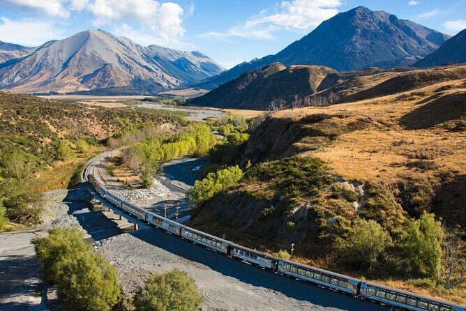 4 Day Tour to Milford Sound, Mount Cook & More from Auckland - Mount Cook and Lake Pukaki: big views, short stops, and a nature-walk choice