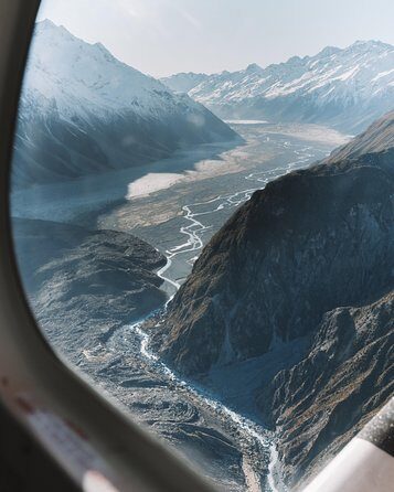 45-Minute Glacier Highlights Helicopter Tour from Mount Cook - Onboard Setup: Headsets, Live Commentary, and What You’ll Hear