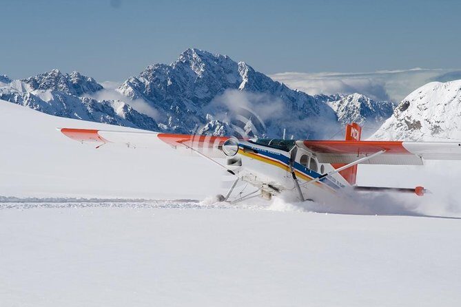 45-Minute Glacier Highlights Ski Plane Tour from Mount Cook - Glacier landing on New Zealand’s Tasman Glacier