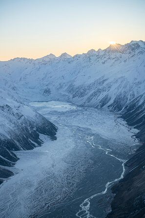55 minute Grand Circle Ski Plane - Around Aoraki Mt Cook: The Main Divide Feeling