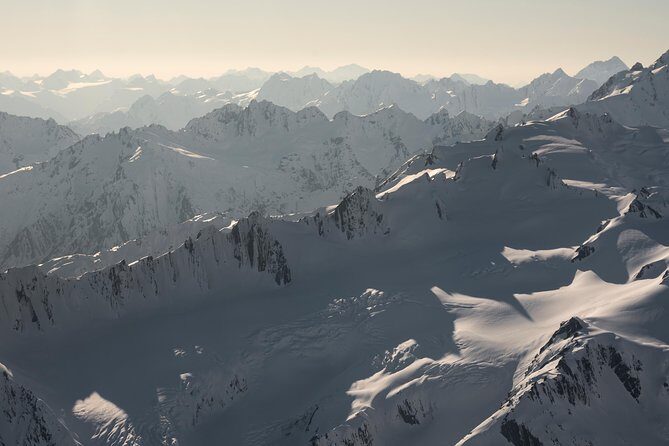 55 minute Grand Circle Ski Plane - The Glacier Landings: Snow/ice Time on the Ground