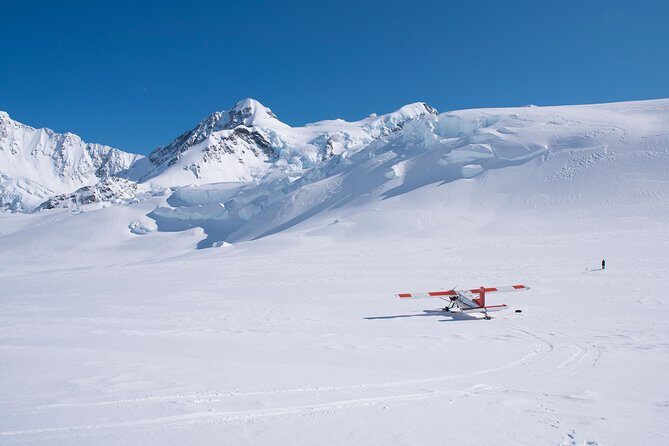 55 minute Grand Circle Ski Plane - Grand Plateau, Hochstetter Icefall, and Plateau Hut Area Views