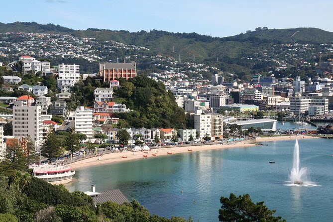 7 - Day North to South Island Grand Tour - Auckland to Queenstown - Cook Strait to Kaikoura: Trains, Coastal Roads, and Whale Watch