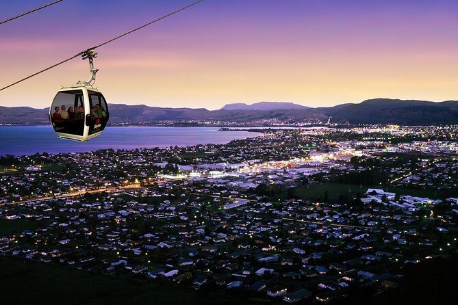 7 - Day North to South Island Grand Tour - Auckland to Queenstown - Waipara Wine Stop and Christchurch City Rebuild Walks