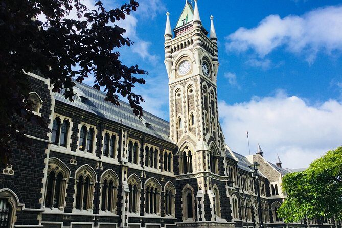 A 2 hour Small Group Dunedin City Highlights Tour - Octagon to St Paul’s and the Robbie Burns Statue in One Quick Cluster