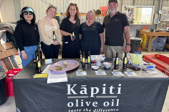 A Taste of Kapiti - Kapiti Foodie Delights Tour - The Roastery Espresso Bar: roast your own coffee