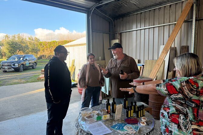 A Taste of Kapiti - Kapiti Foodie Delights Tour - The Bond Store: limoncello and gin with the chief distiller