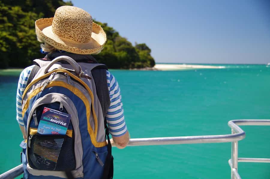 Abel Tasman National Full Park Scenic Cruise - Route highlights: Split Apple Rock, Anchorage, Medlands and Totaranui