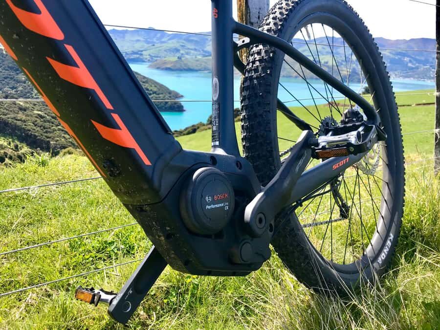 Akaroa: Guided Electric Mountain Bike Tour-Lava Loop - The Lava Loop ride breakdown: from Main Street to sea-level return
