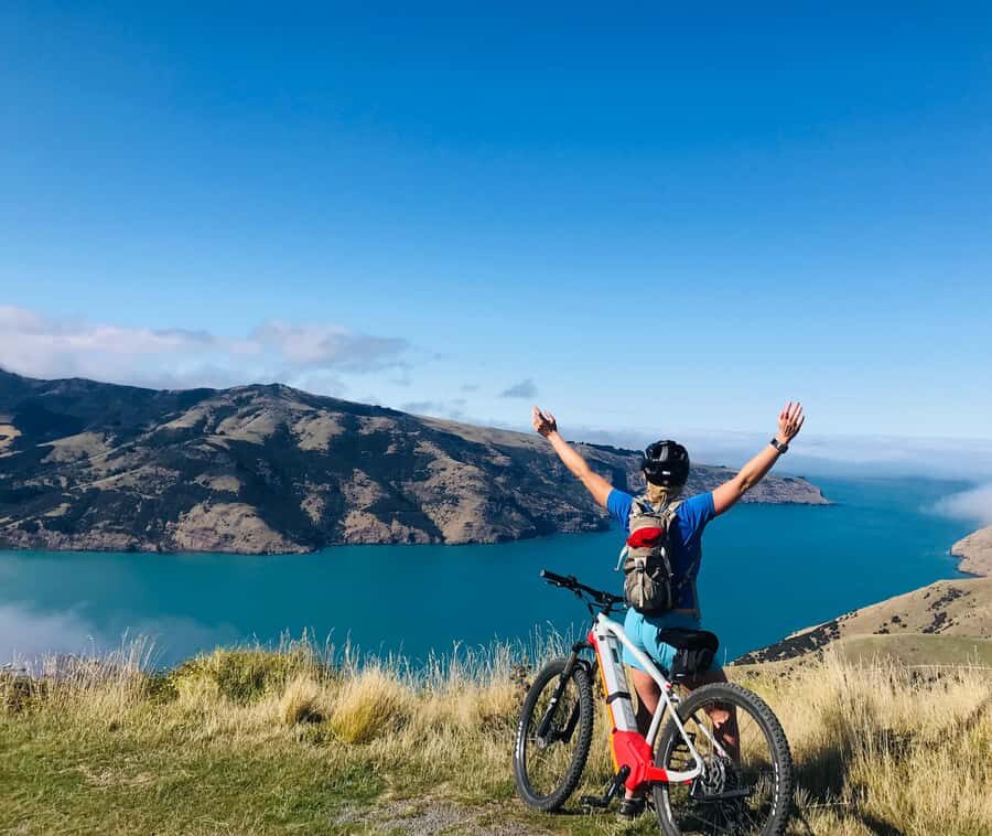 Akaroa: Guided Electric Mountain Bike Tour-Lava Loop - E-bike setup: the Bosch assist and turbo mode that change everything