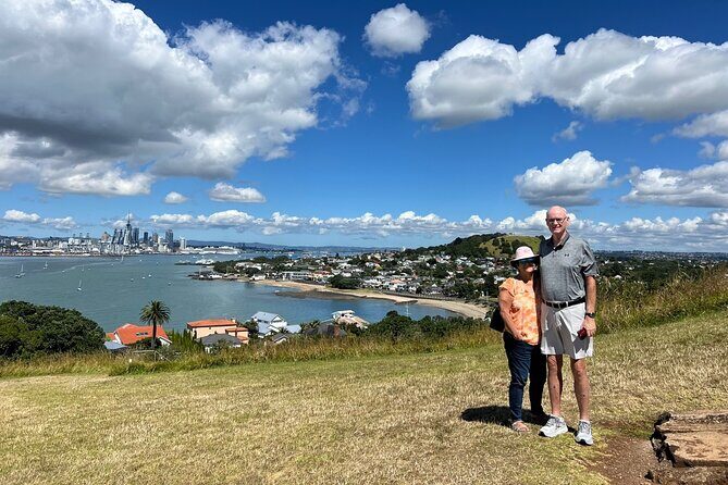 Auckland City Half Day Top Sightseeing Tour(Small Group Tour) - Mount Eden: Auckland’s highest volcanic viewpoint