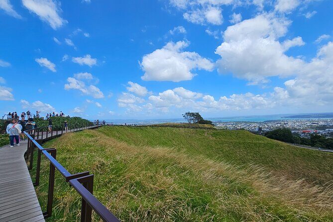 Auckland City Halfday Guide Tour - Mount Eden (Maungawhau): A Volcano That Changes How You See Auckland