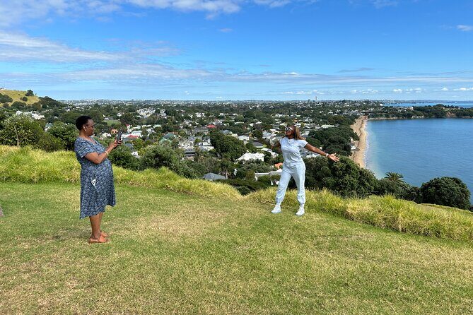 Auckland City Top Spots Half Day Private Tour - Mount Eden: the best city-overview payoff for your effort