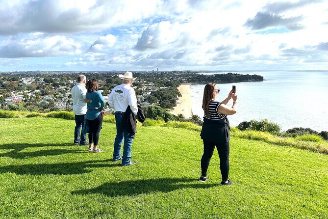 Auckland City Top Spots Half Day Tour(Small Group Tour) - The Oldest Town Area: Heritage Houses and One Guided Building