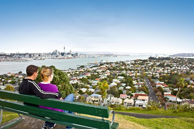 Auckland City Tour & Kumeu Wine Country Includes Wine Tastings & Lunch - Auckland to Kumeu: a smart day plan without the driving