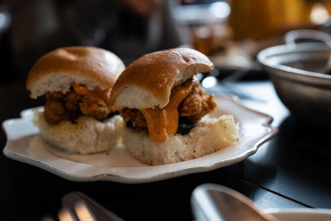 Auckland: Flavours of our City Food Walk - The walking pace: mostly easy, but don’t ignore the shoes
