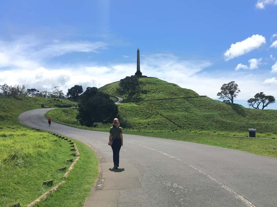 Auckland: Half-Day Auckland Volcanoes Tour - What you actually learn: volcanism plus Maori and colonial context