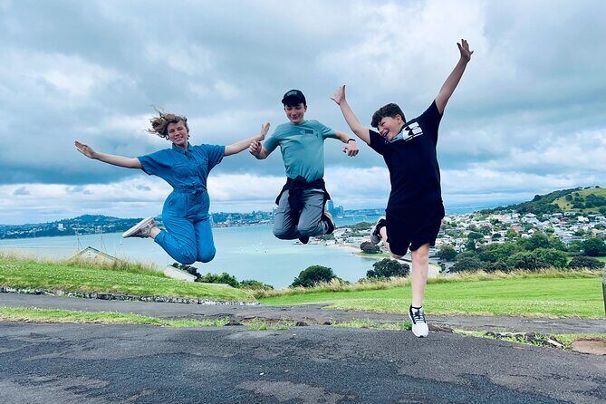 Auckland Half Day City Tour - Heart of Auckland - Mount Eden: Volcanic Crater Views and a Mostly Easy Photo Plan