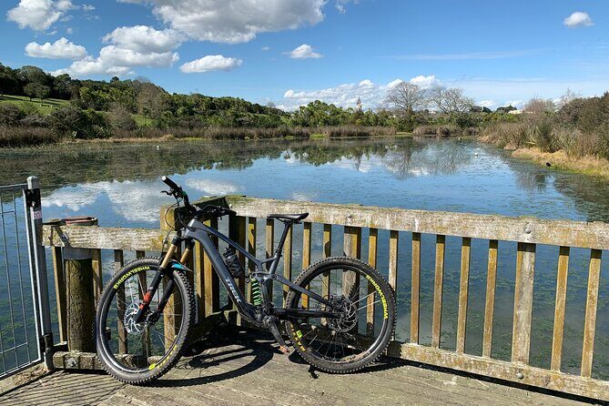 Auckland Half Day E-Bike Excursion - Meeting at 136 Fanshawe Street and getting set up fast