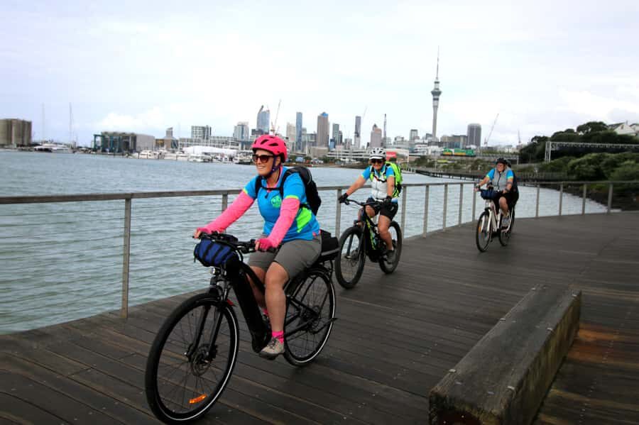 Auckland Half-Day Ebike Tour Excursion - How the 3.5-hour timing keeps the ride fun (not rushed)