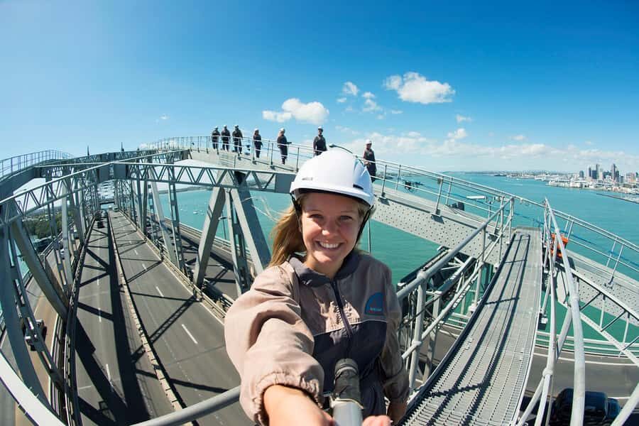Auckland Harbor Bridge: Bridge Climb - The Auckland Harbour Bridge Climb in Plain English