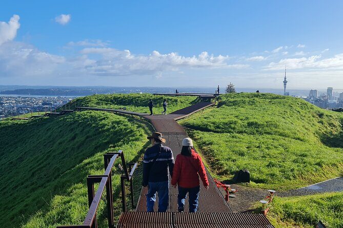 Auckland Hidden Gem Half Day Tour - Stop 1: Auckland Harbour Bridge—A Landmark You Can Read Like a Story