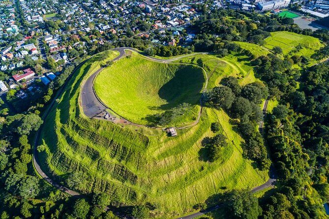 Auckland Highlight Attractions Small Group Tour - Mission Bay: seaside time to end on a relaxed note