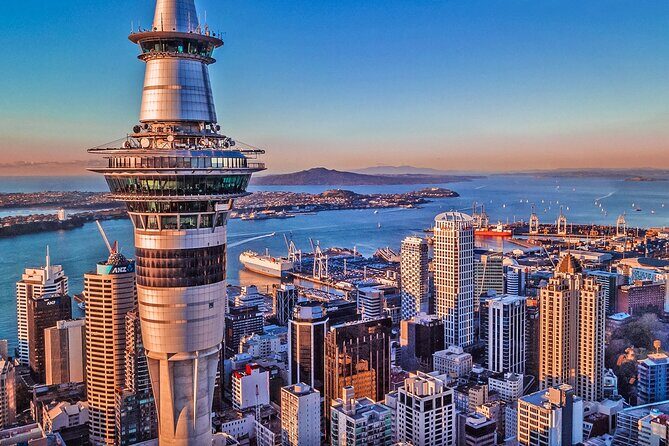 Auckland Highlight Fullday City Tour - Mt Eden and One Tree Hill: where Auckland’s geography clicks