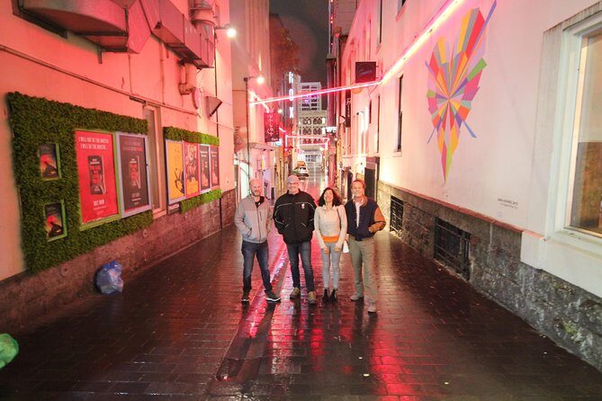 Auckland Historic Bar Tour - Vulcan Lane stop: 35 minutes in the historic bar corridor