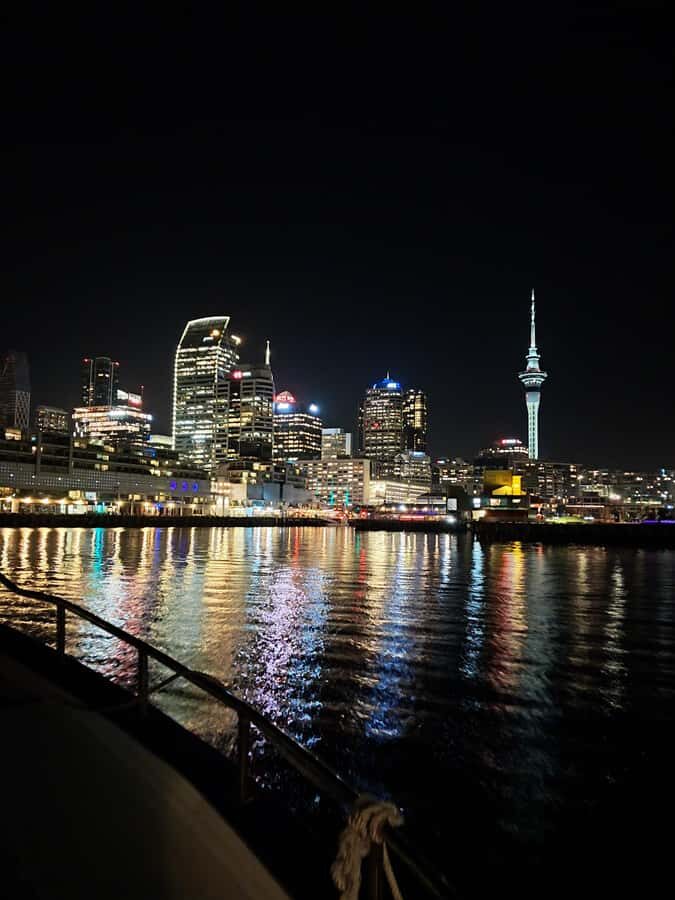 Auckland: Nightlights Harbour Cruise with Canapés and Drink - Practical tips for a smooth night out on the water