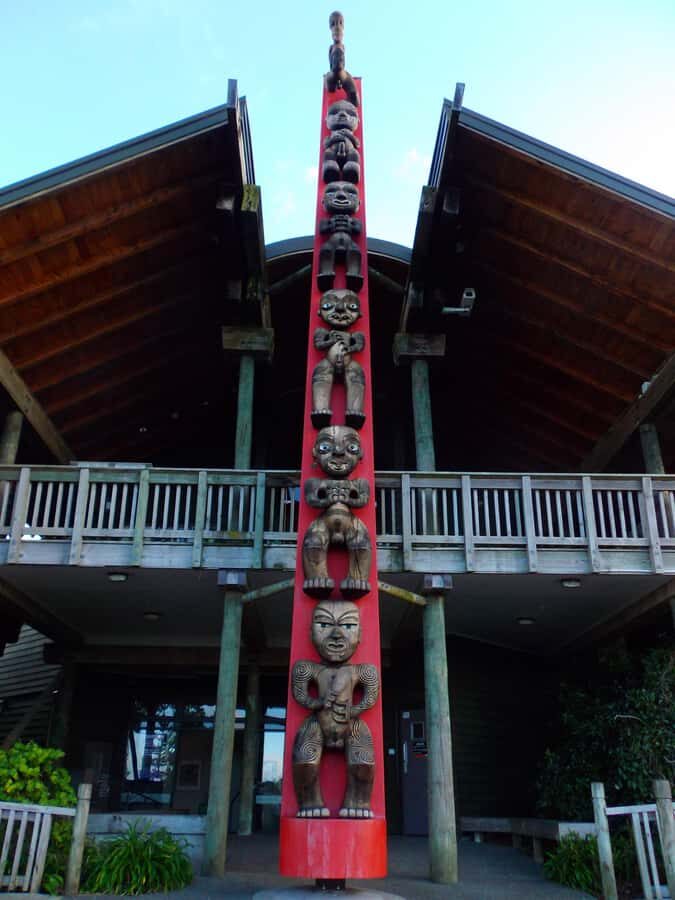 Auckland: Piha Beach, Rainforest, & Mount Eden Private Tour - From Auckland to the Waitākere Ranges: your day’s big mood shift
