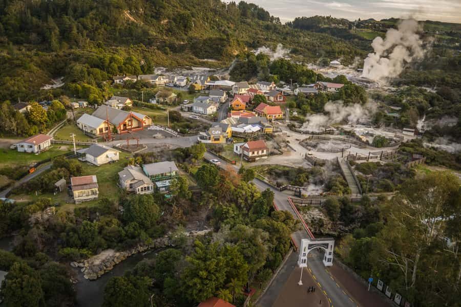 Auckland: Rotorua Wai-O-Tapu & Activity Combinations - Should you book this Wai-O-Tapu plus Rotorua adventure?