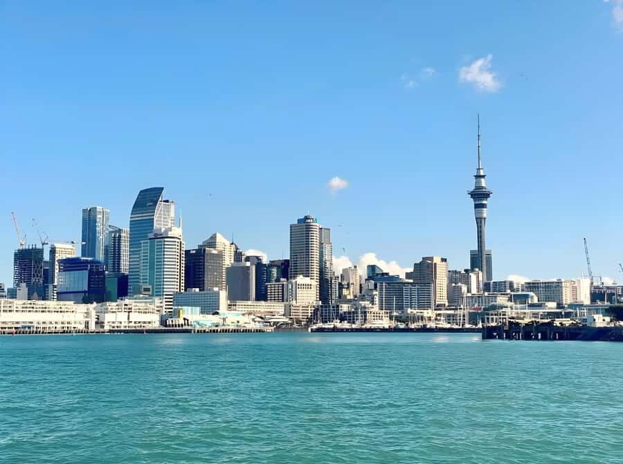 Auckland: Scenic Harbour Cruise with Live Commentary - Live Commentary You Can Follow (Even When Wind Shows Up)