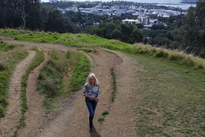 Auckland Scenic Tour : Must-See Sights in Half Day - Michael Joseph Savage Memorial Park: A Short Cultural Stop With Meaning