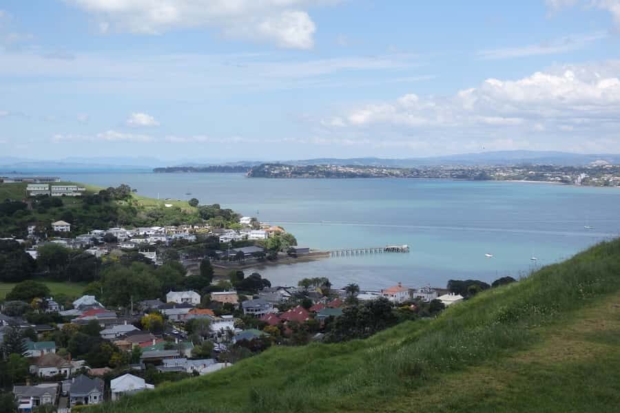 Auckland: Ship to Shore Full-Day Excursion - Auckland Domain: Wintergardens and Fernery for a calmer finish