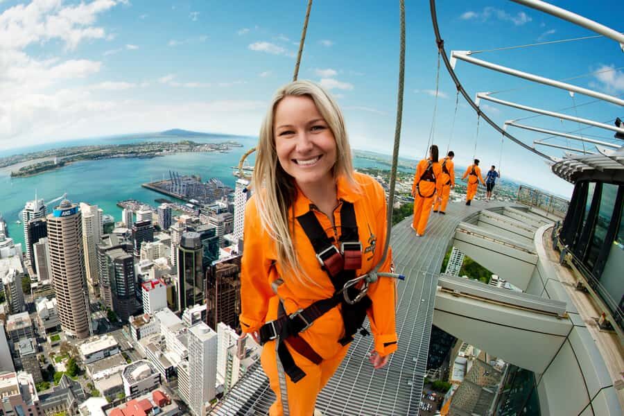 Auckland: Sky Tower SkyWalk - 192m High Edge Walk - What to wear and bring so you’re not stressed on the day