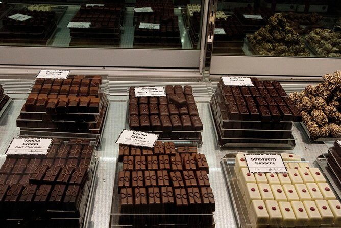 Auckland Small-Group Walking Tour with Treats - Meeting at Queens Arcade and how the walk actually plays out