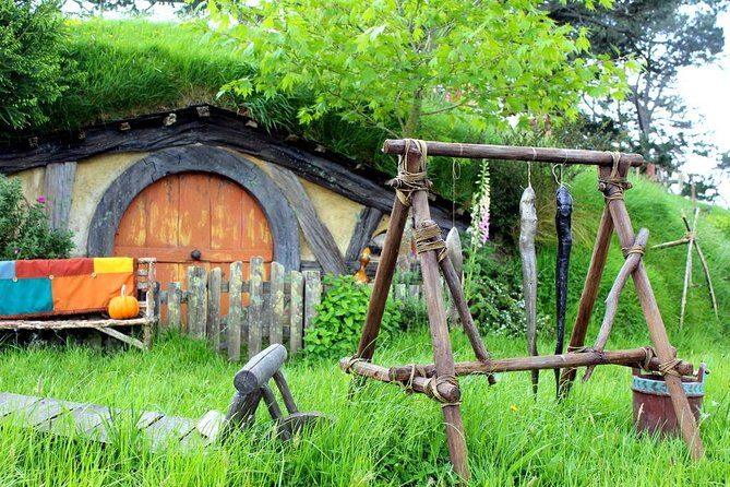 Auckland to Hobbiton Movie Set Private Tour - A Private Mercedes Ride From Auckland That Actually Feels Worth It